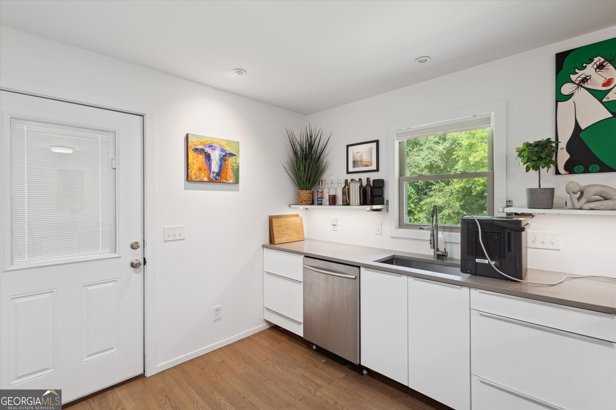 313 Donaldson Street Property Photo 9