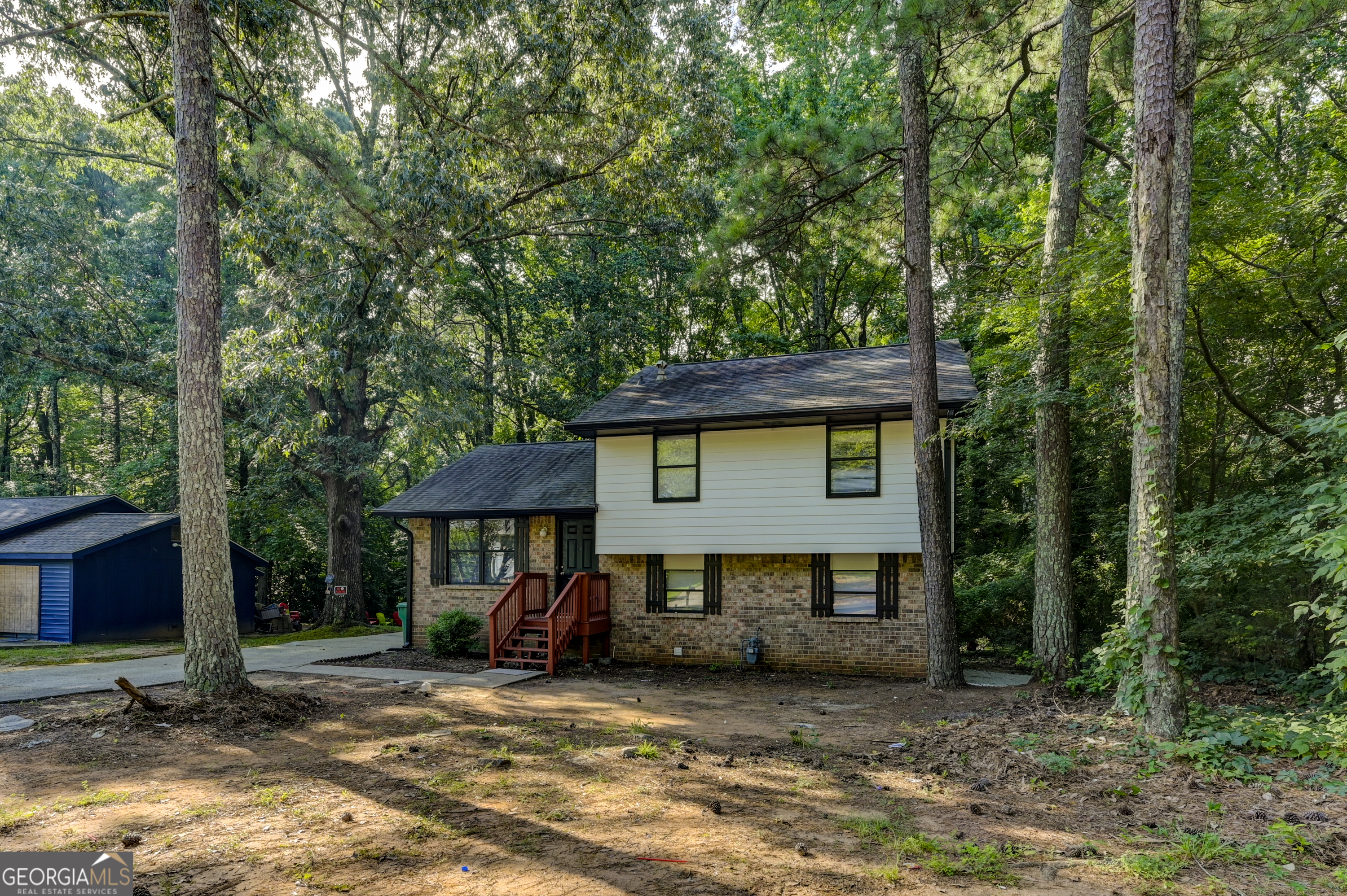 4342 Lincolndale Drive Property Photo 1