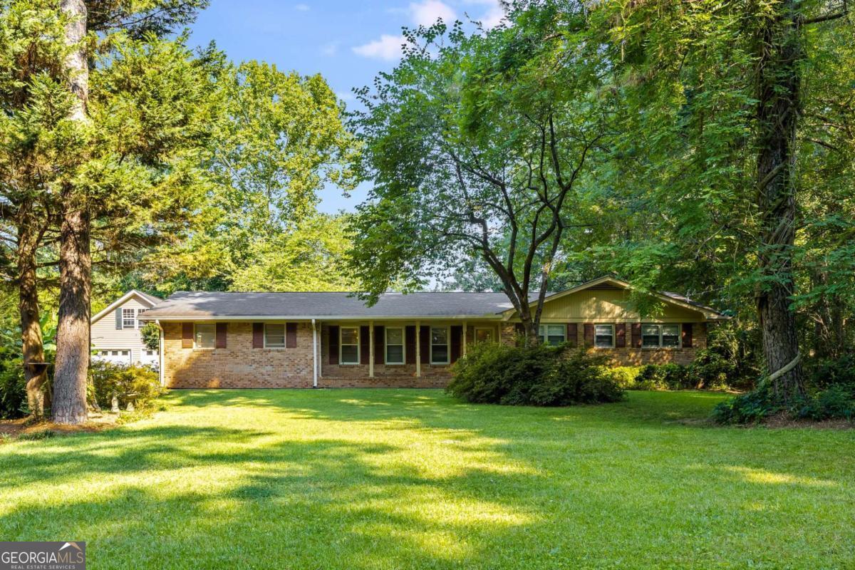 2719 Lanier Drive Property Photo 1