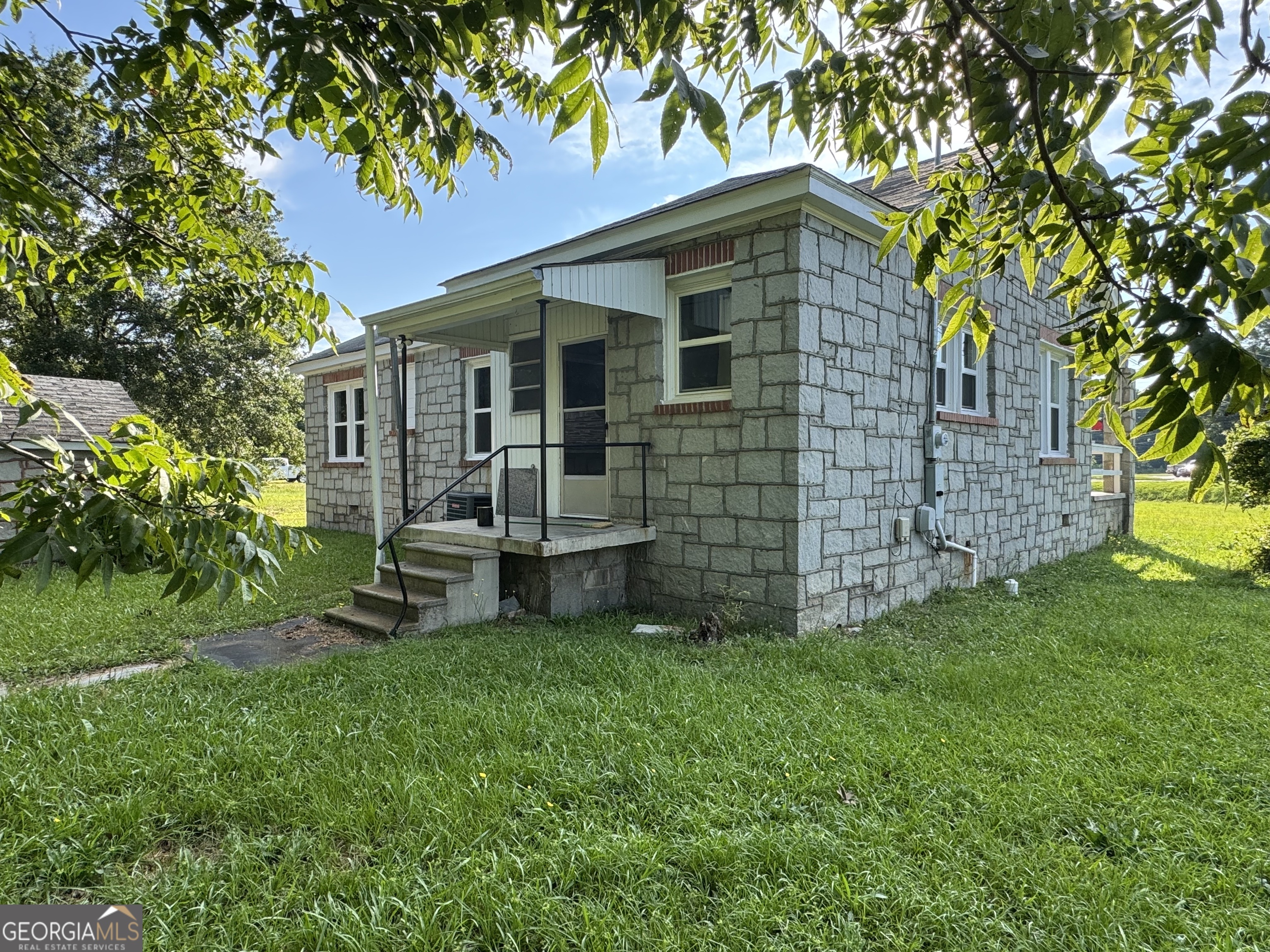 968 Ext Elbert Street Property Photo 3