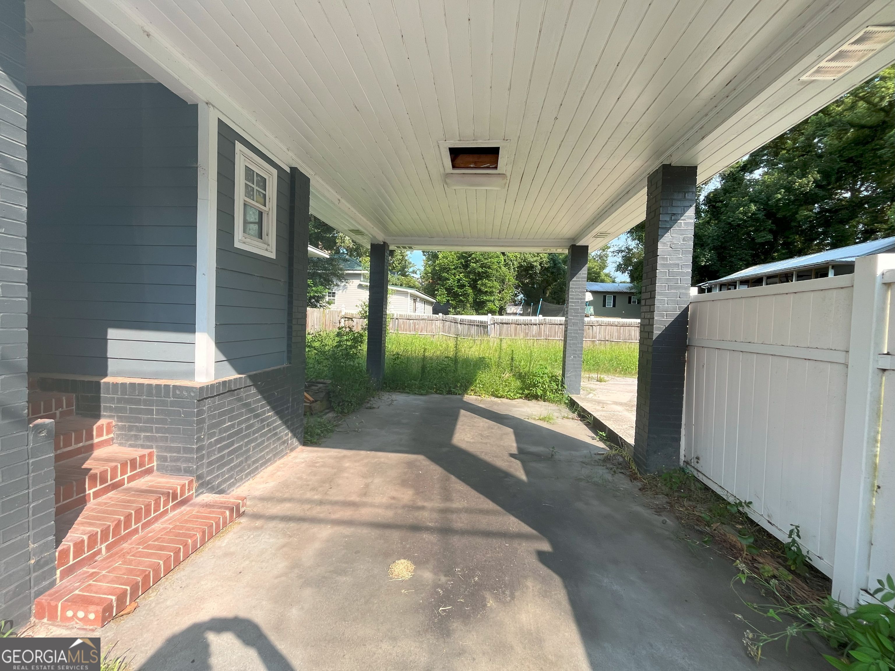 412 E Orange Street Property Photo 2