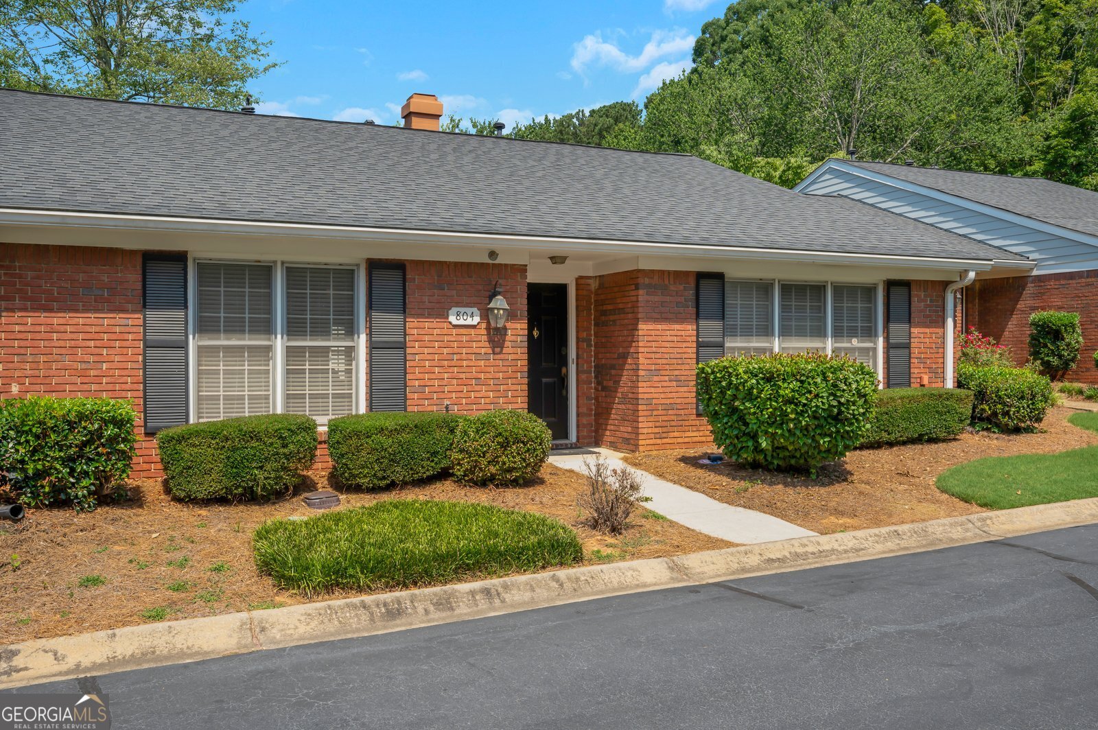 804 Dunwoody Chace Property Photo 1