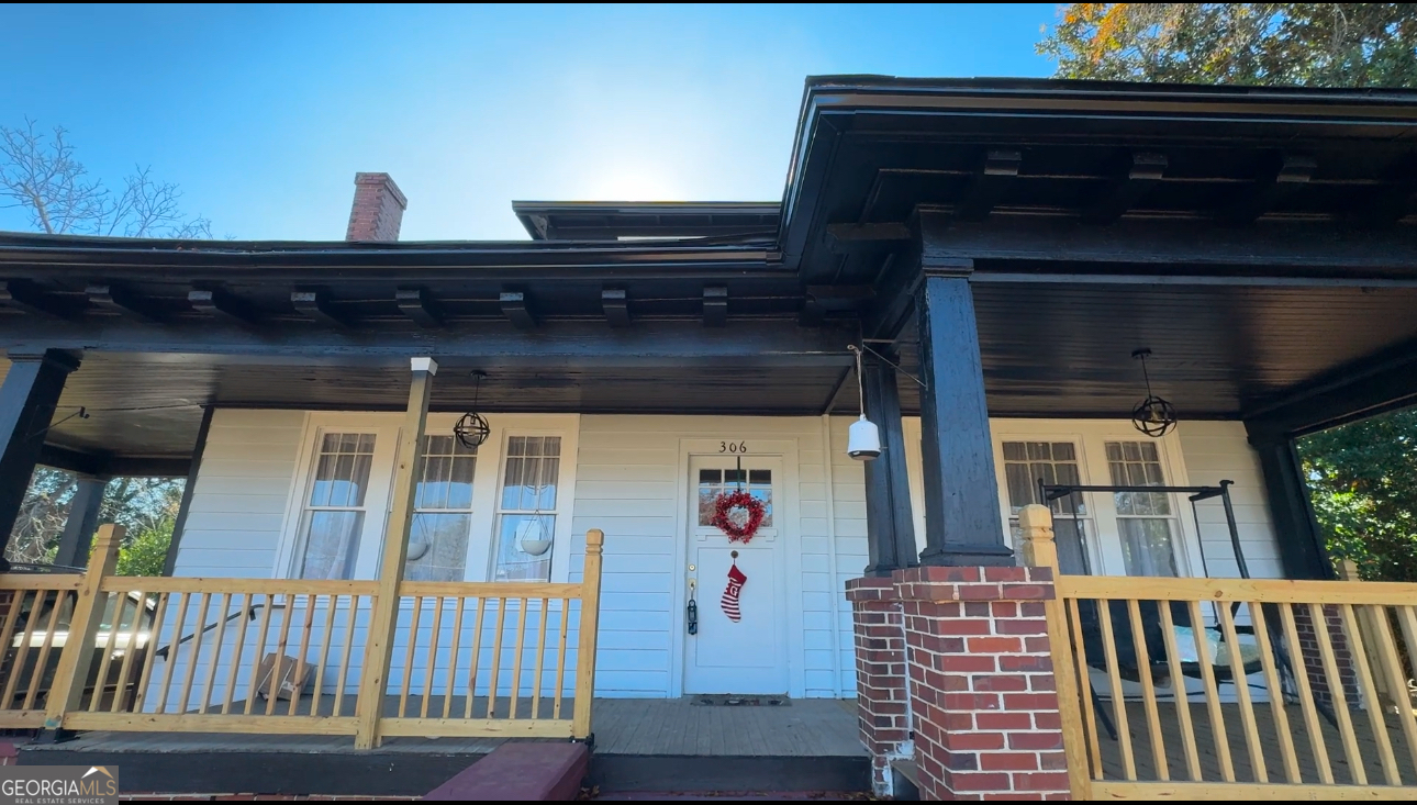 306 E Gordon Street Property Photo 1