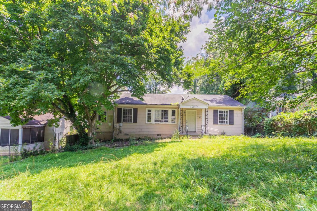 1310 Kenilworth Drive SW Property Photo 1