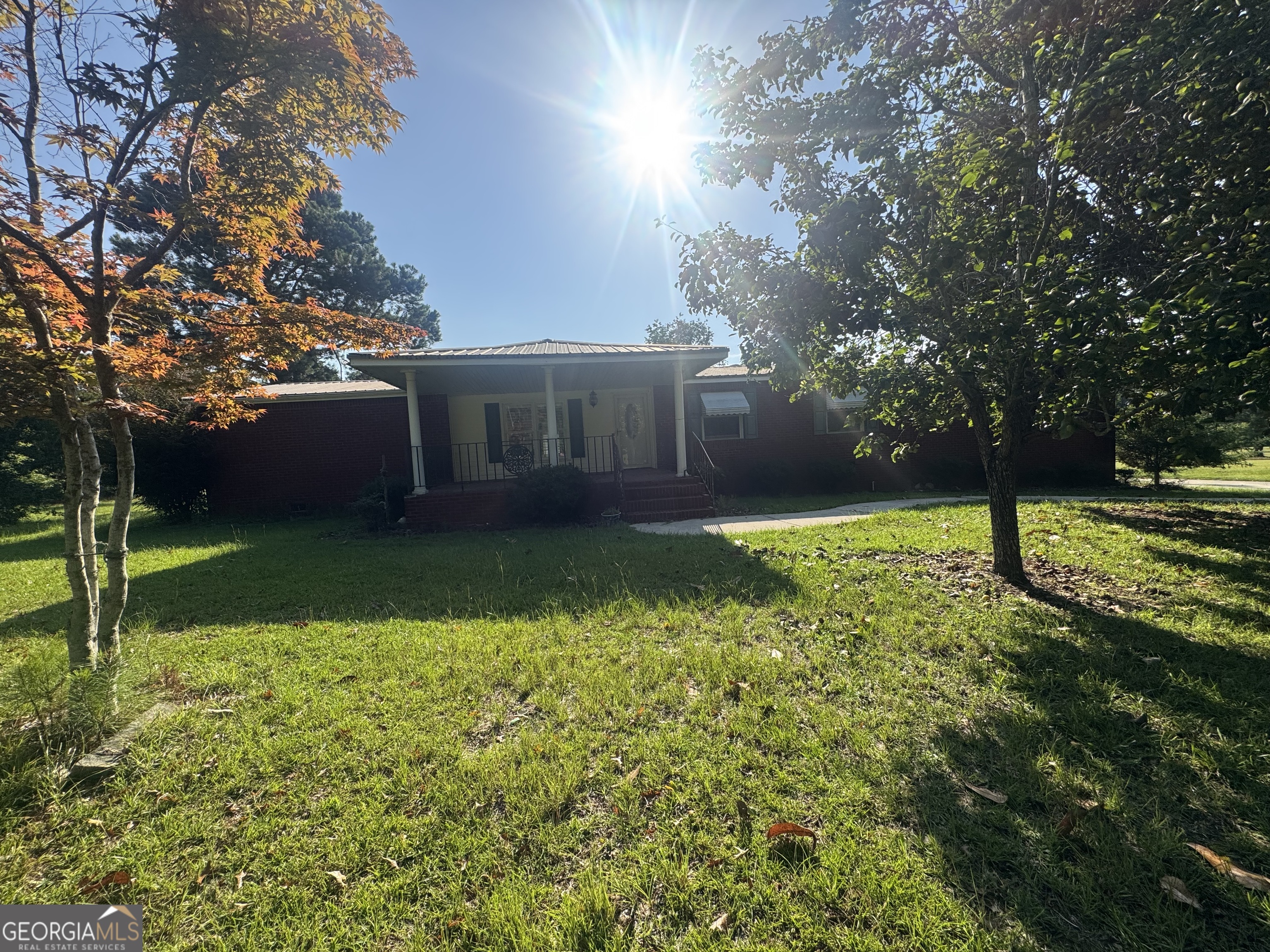 1328 Perry Highway Property Photo 1