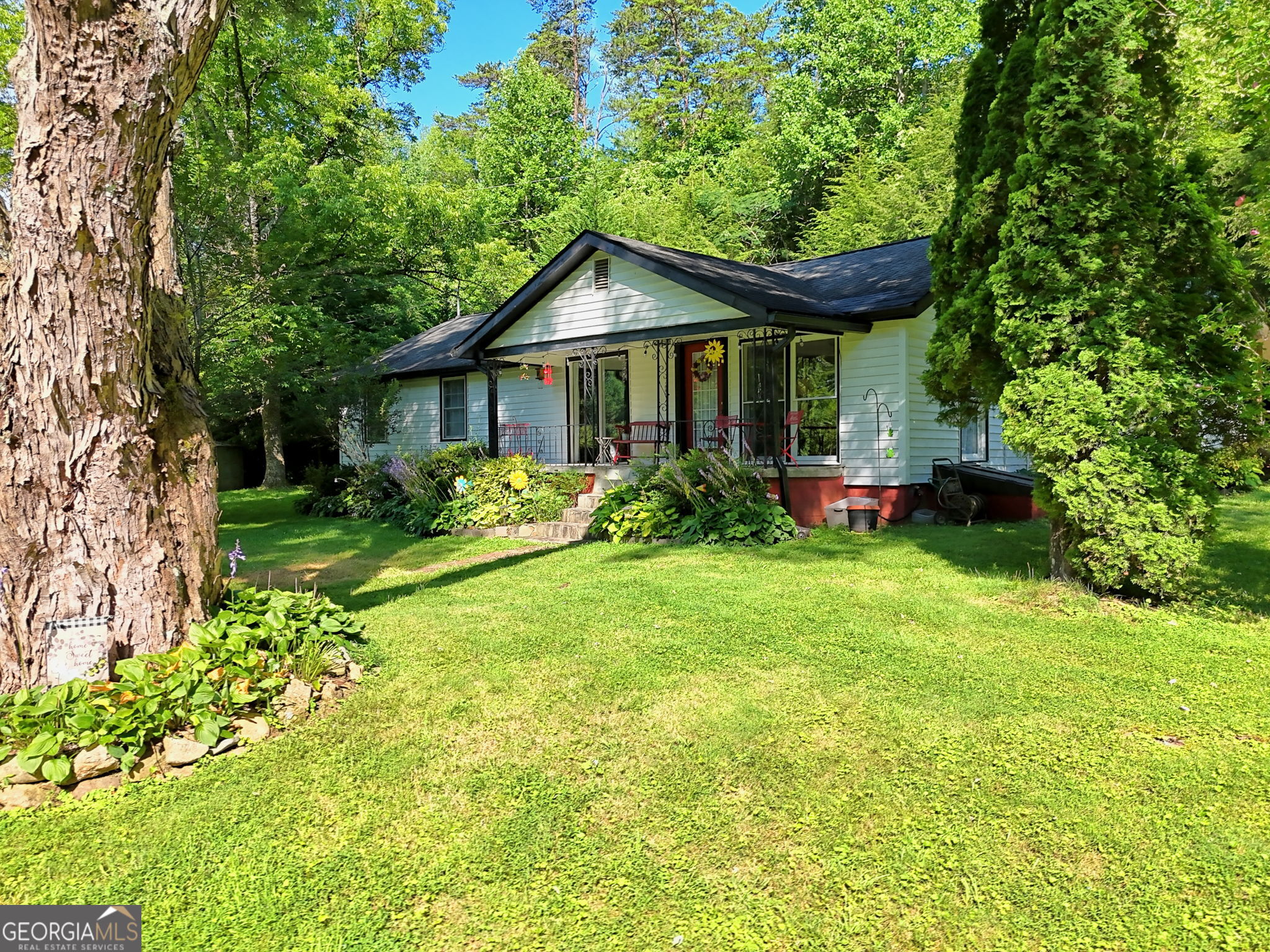 820 Ash Loop Road Property Photo 1