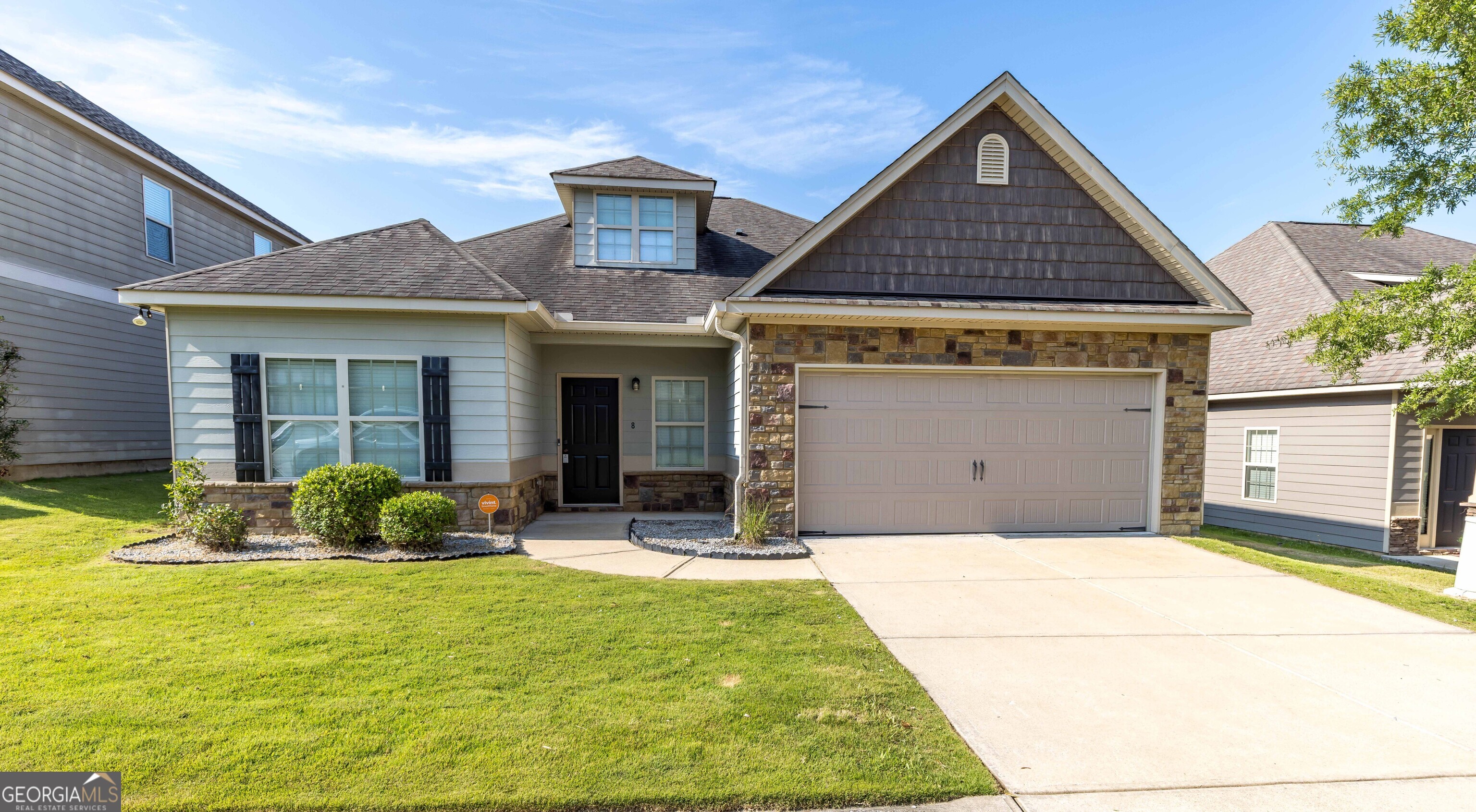 8 Ivy Loop Property Photo 1