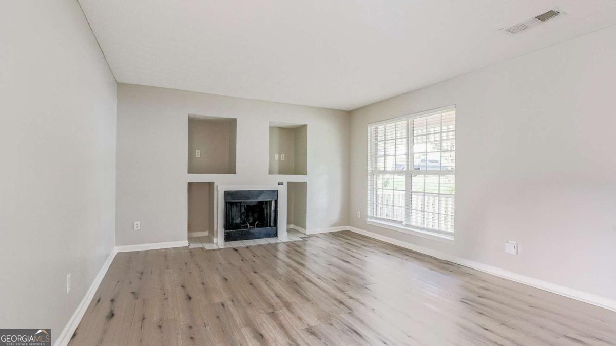 2067 Raintree Place Property Photo 10