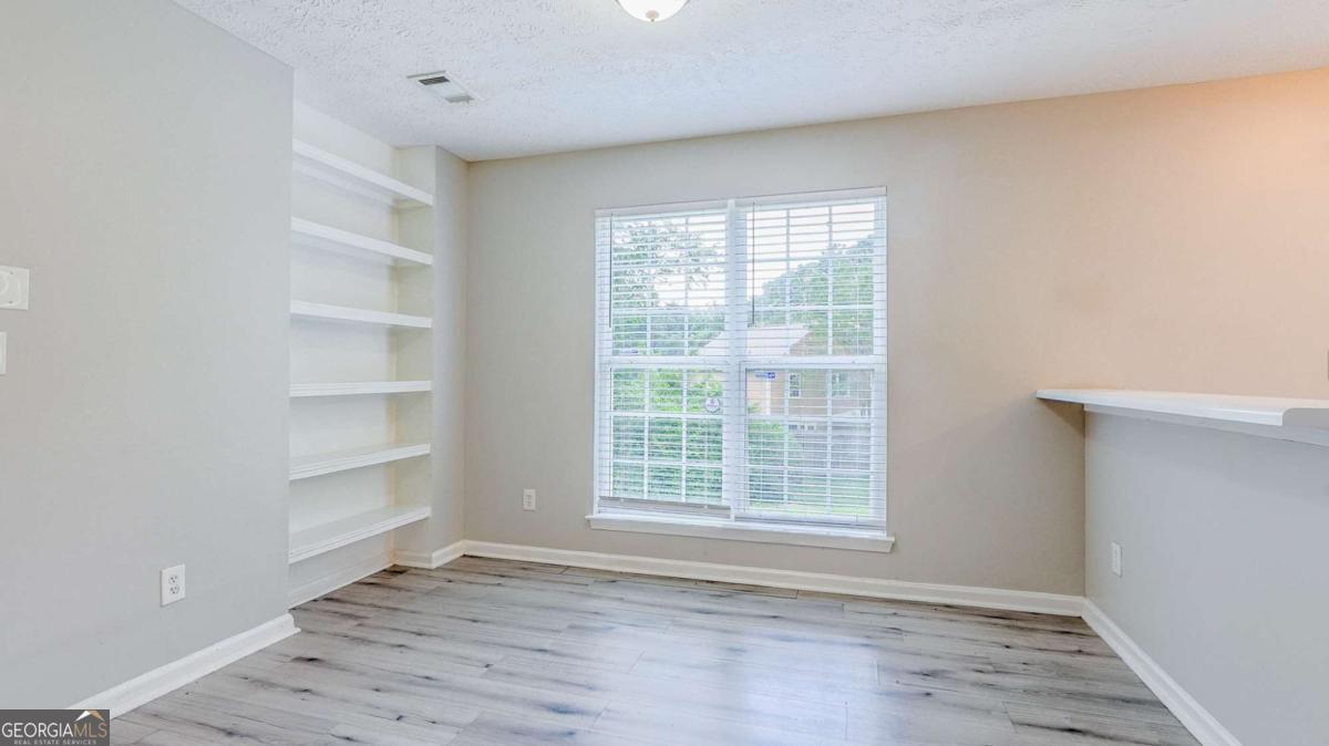 2067 Raintree Place Property Photo 13