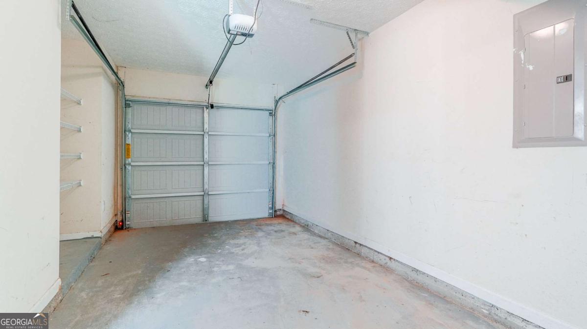2067 Raintree Place Property Photo 33