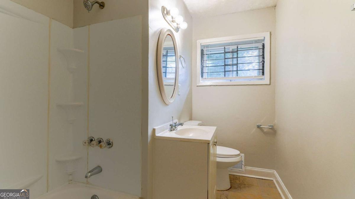 1803 Hollyhock Terrace Property Photo 20