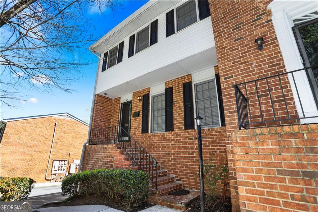 6520 Roswell Road # 47 Property Photo 1