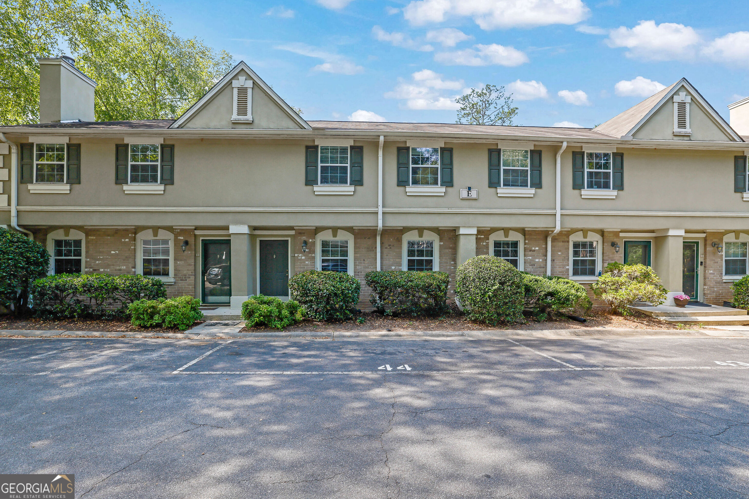 6900 Roswell Rd # E2 Property Photo 1