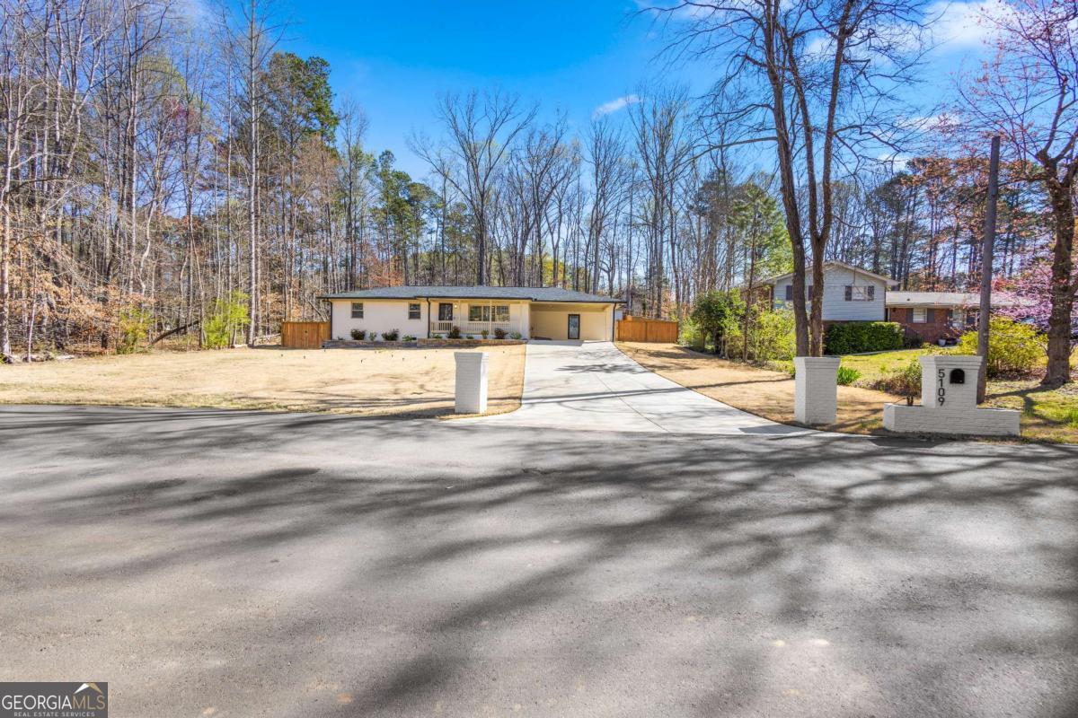 5109 Dogwood Hills Drive Property Photo 1