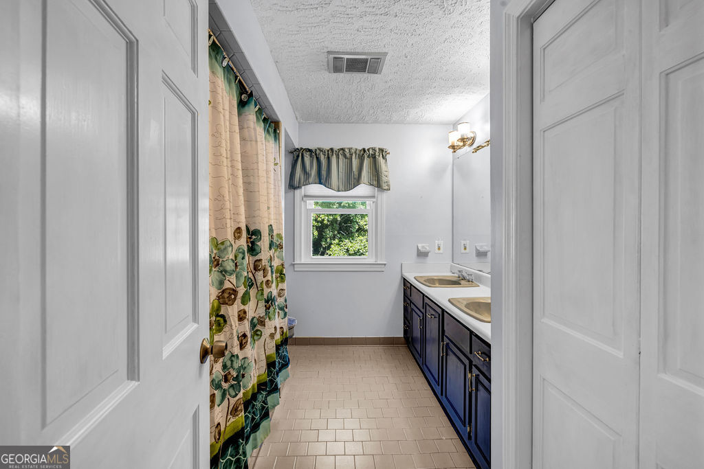 2470 Flippen Road Property Photo 34