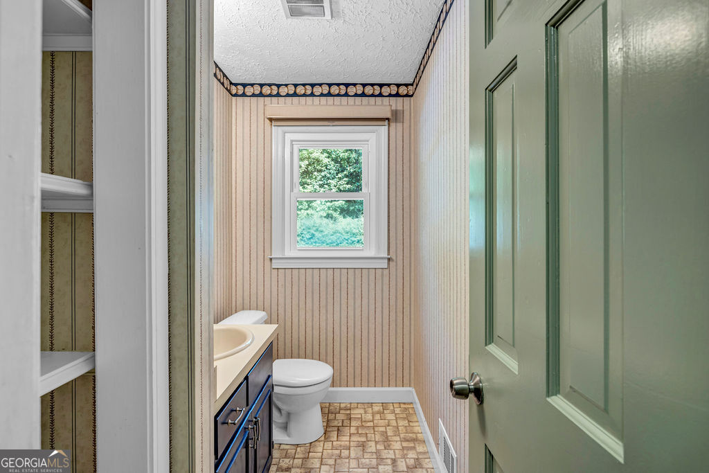 2470 Flippen Road Property Photo 36