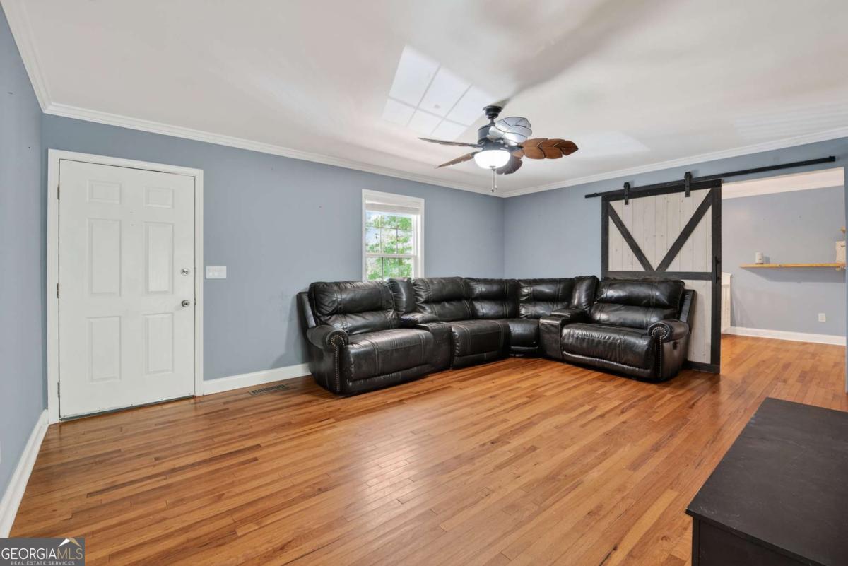 185 Hillshore Court Property Photo 6