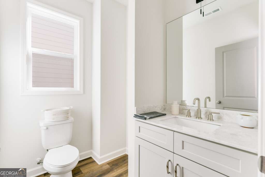 3852 Cottage Circle Property Photo 13