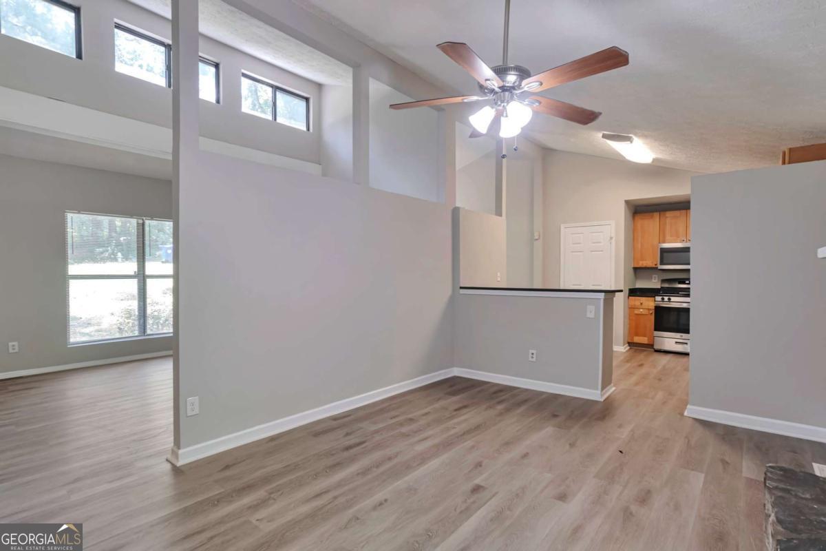 4055 Chimney Ridge Way Property Photo 6