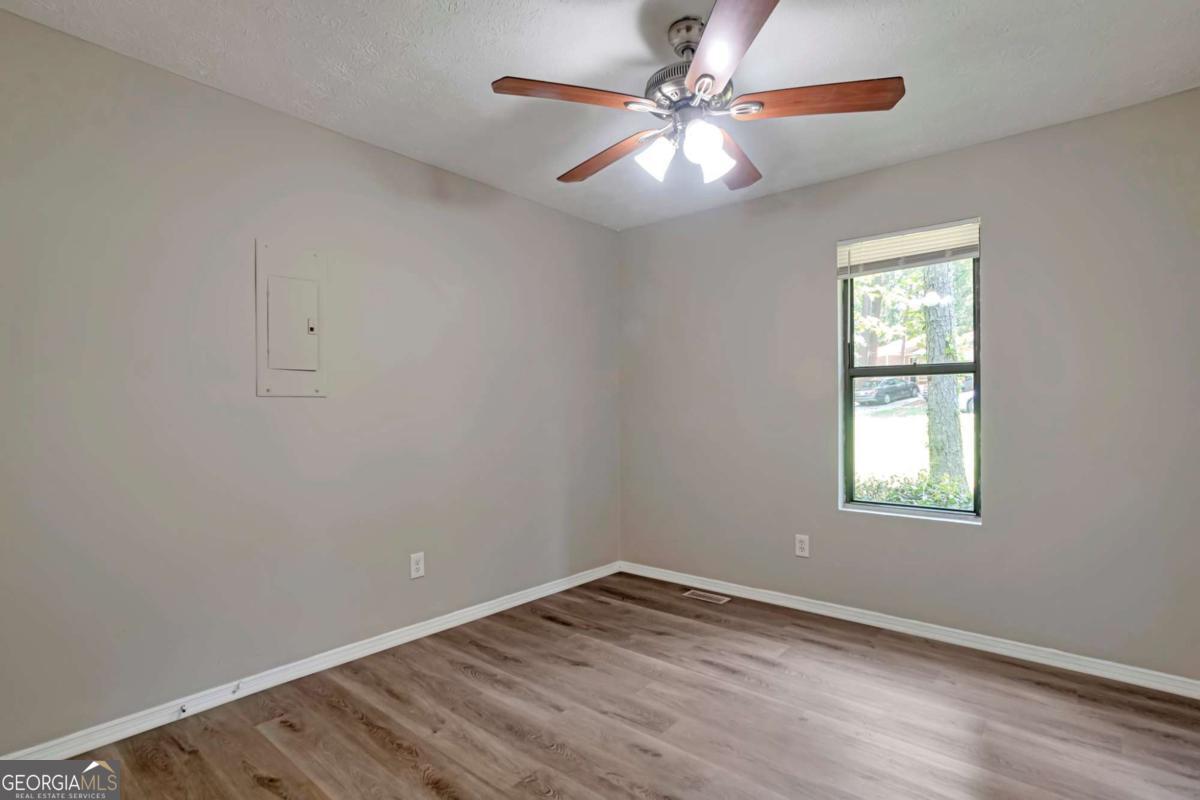 4055 Chimney Ridge Way Property Photo 13