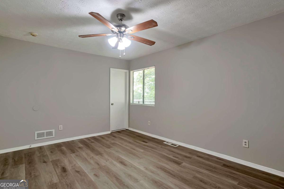 4055 Chimney Ridge Way Property Photo 16