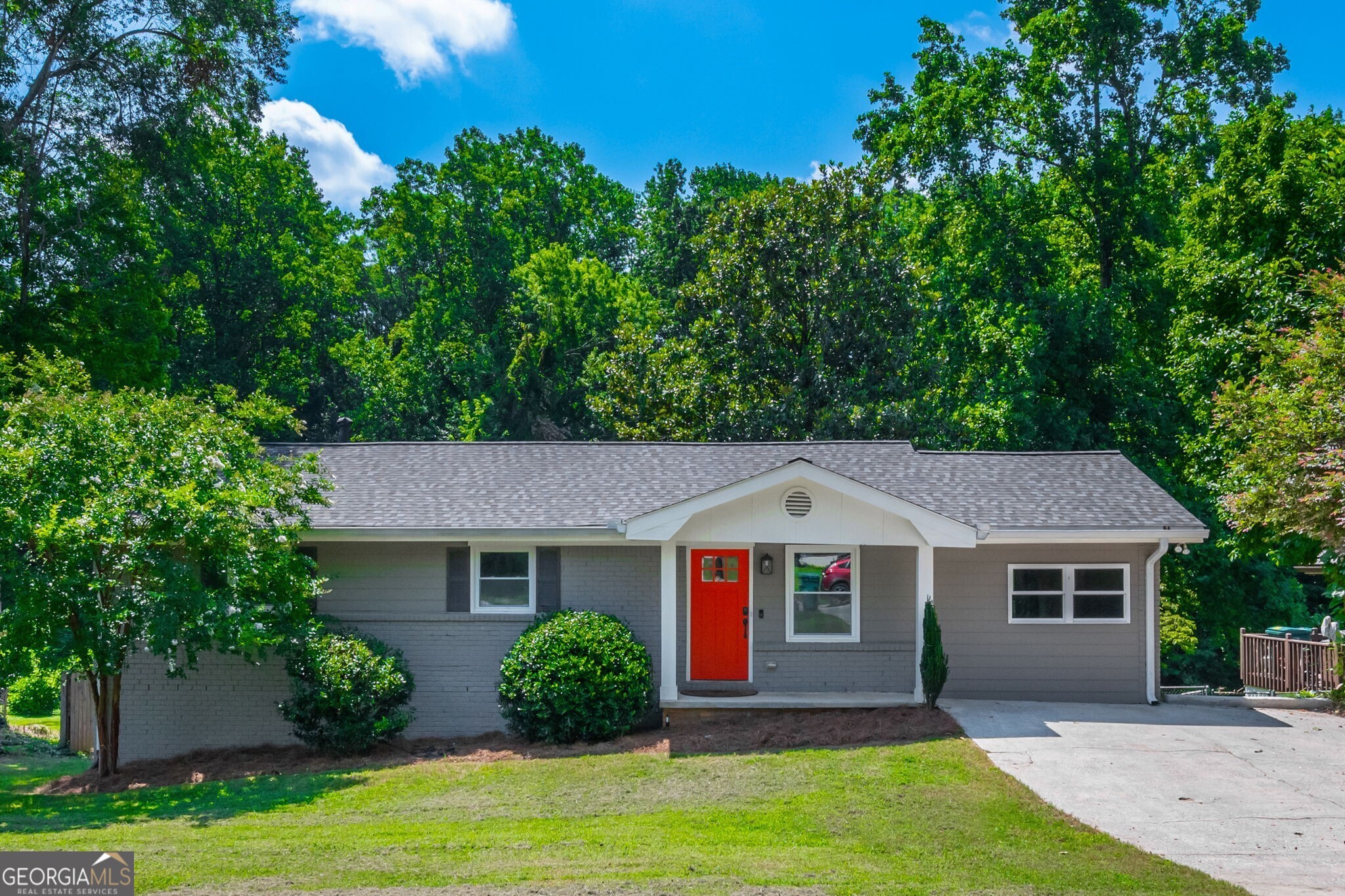 3063 Highland Drive Property Photo 1