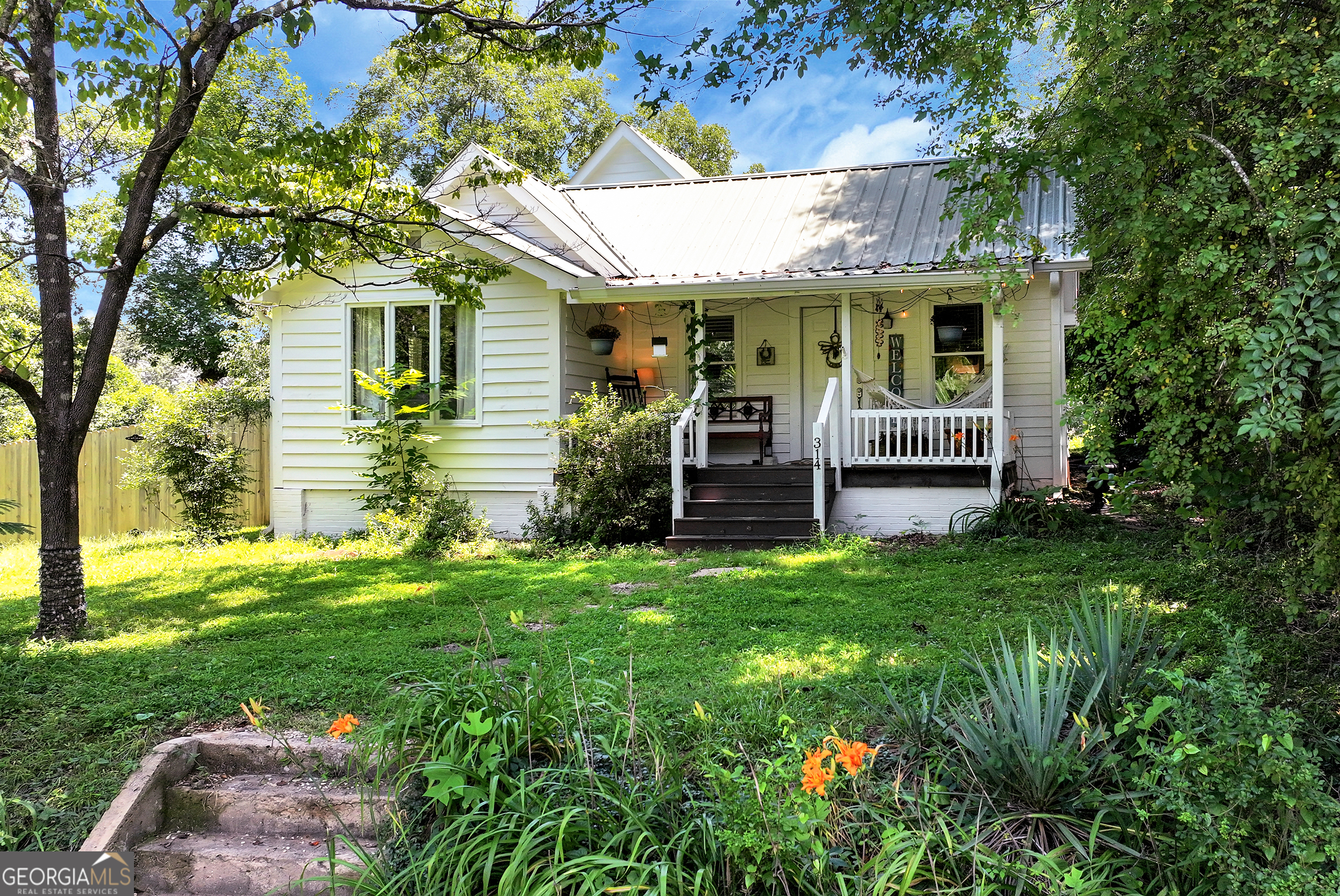 314 Holley Street Property Photo 1