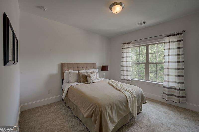 421 Alderwood Street Property Photo 26