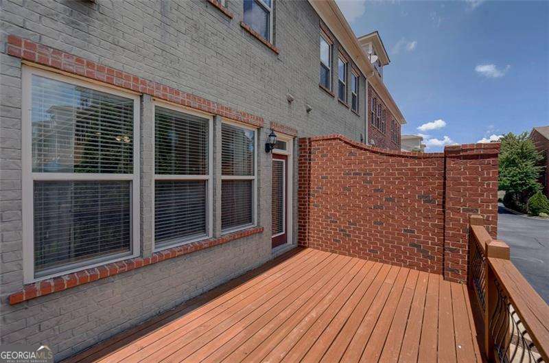421 Alderwood Street Property Photo 35