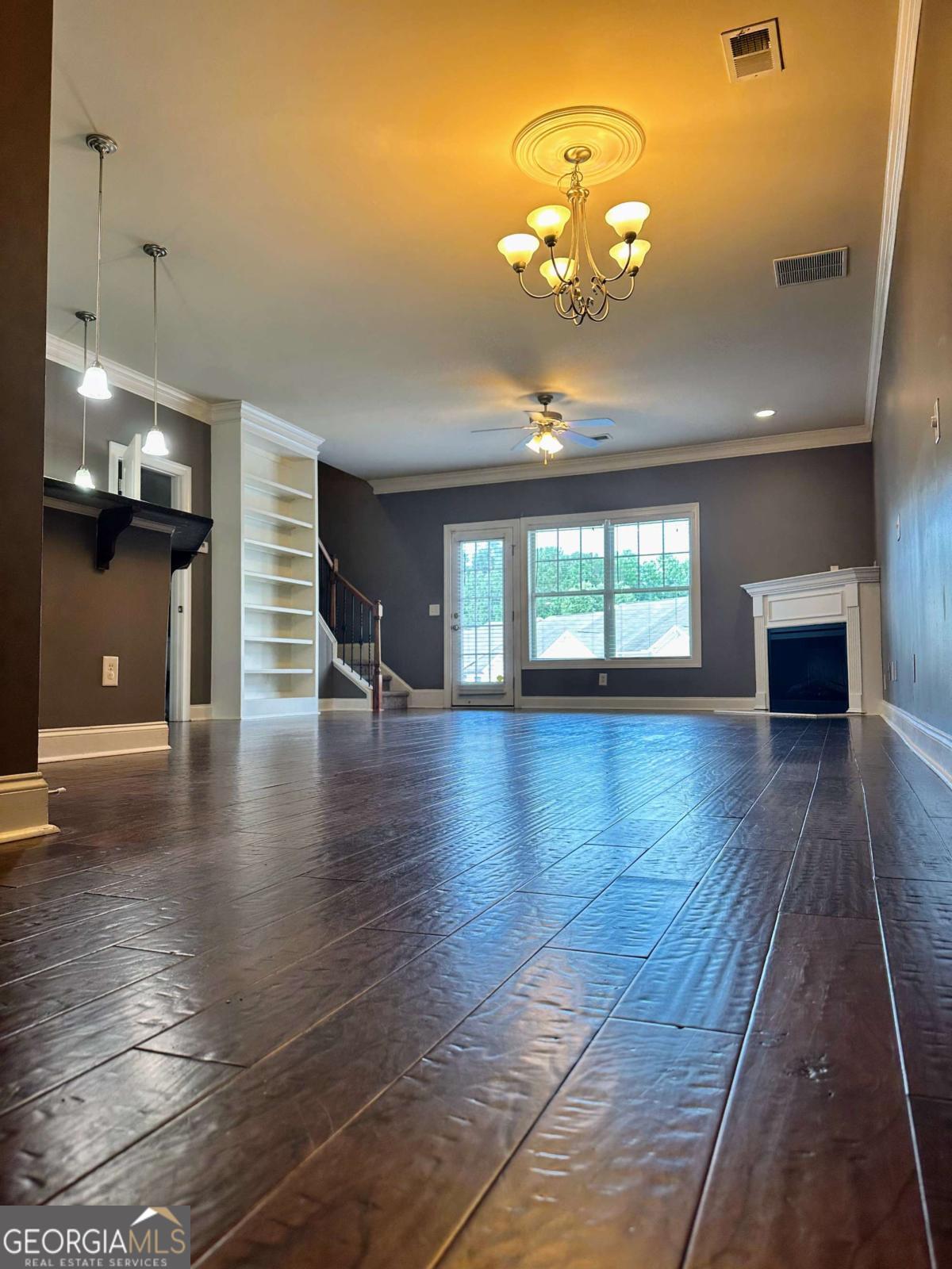 140 Townview Drive Property Photo 1