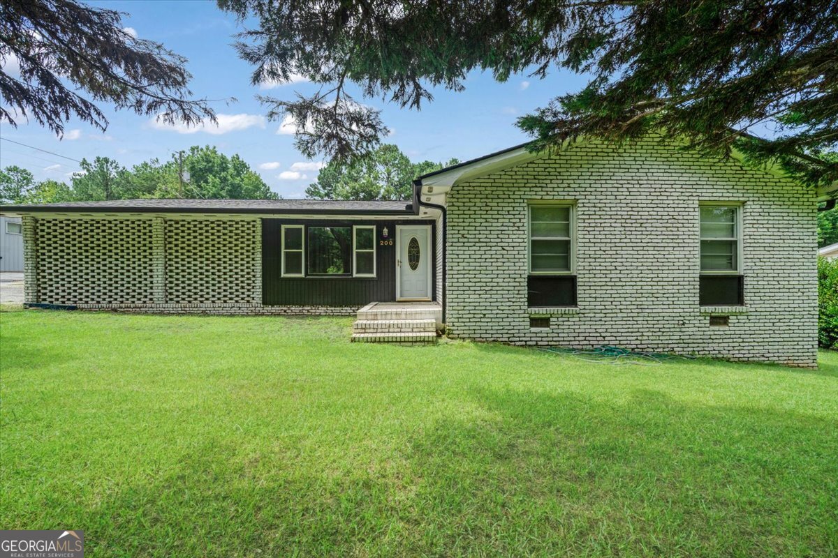 200 Canterbury Walk Property Photo 1