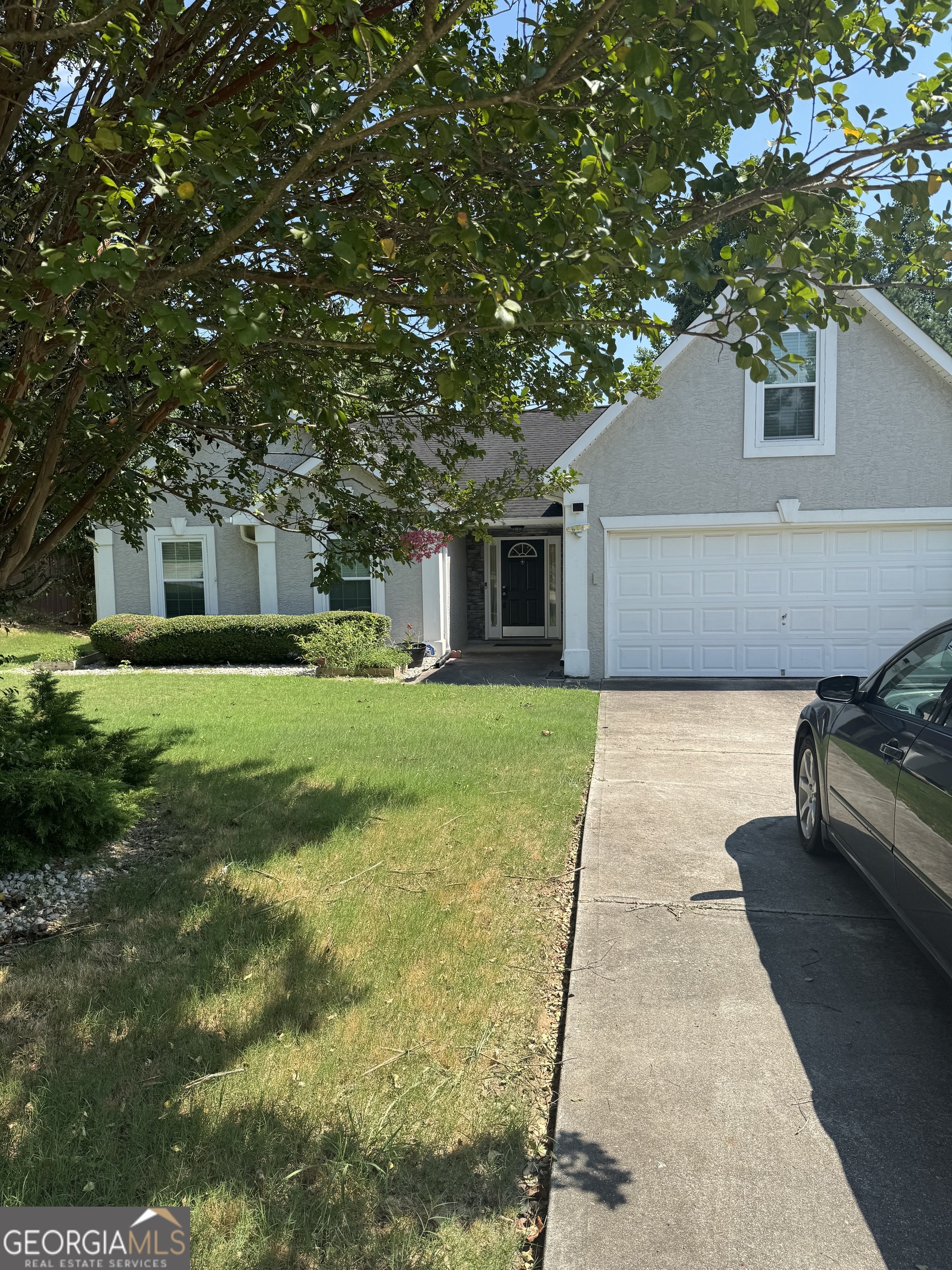 10381 Commons Crossing Property Photo 1