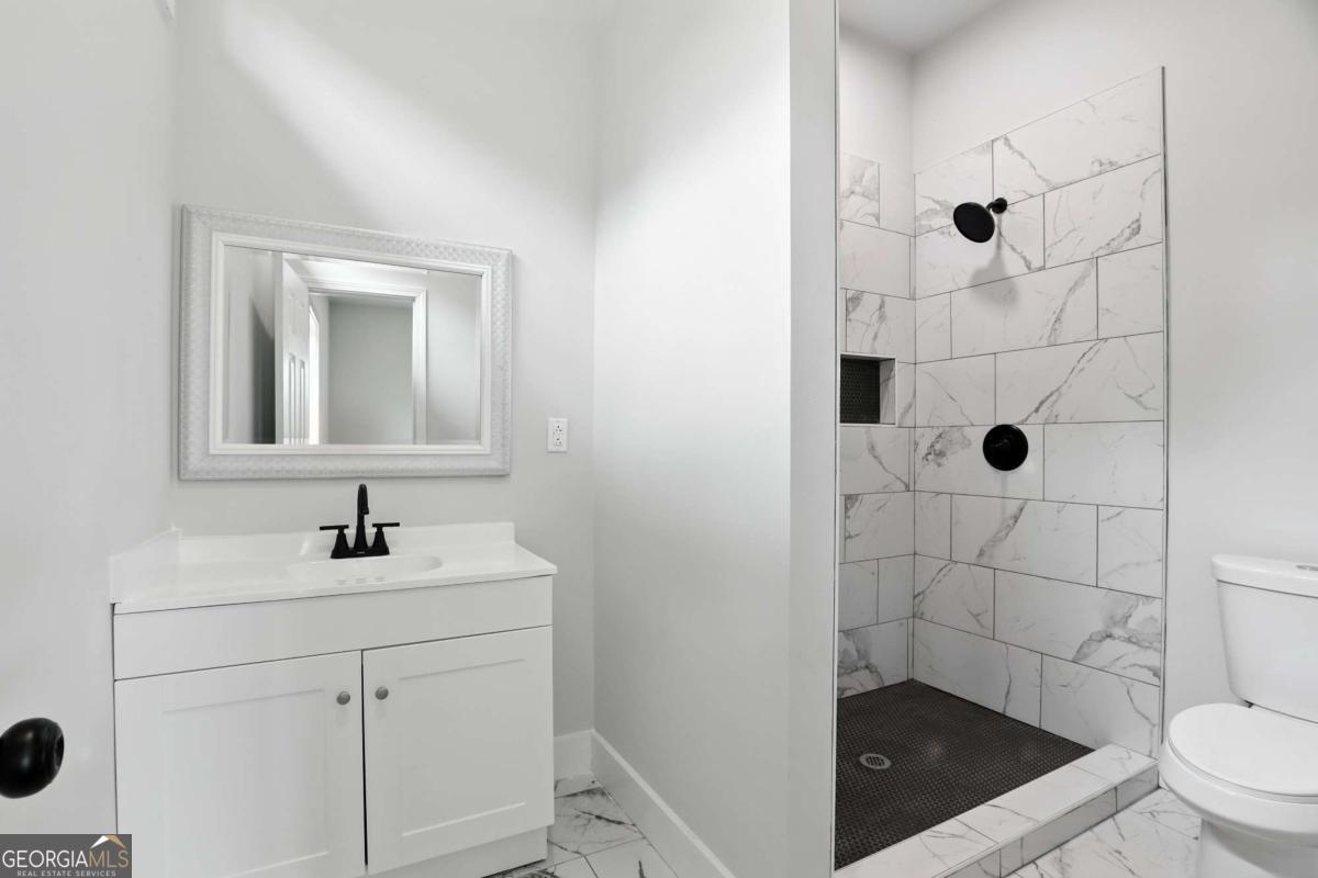 1859 William Smith Road Property Photo 10