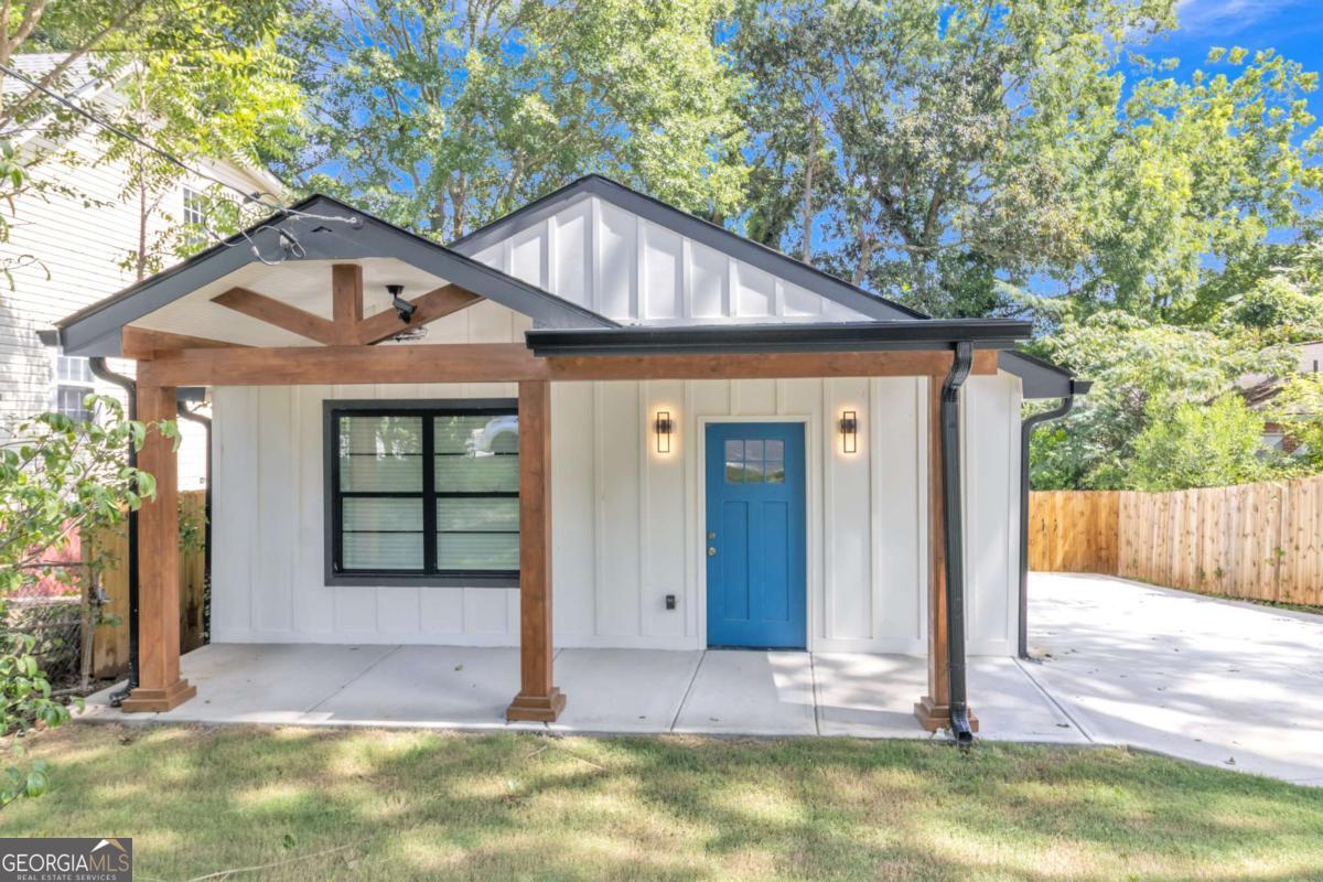 1189 Gardenia Street Nw Property Photo 1