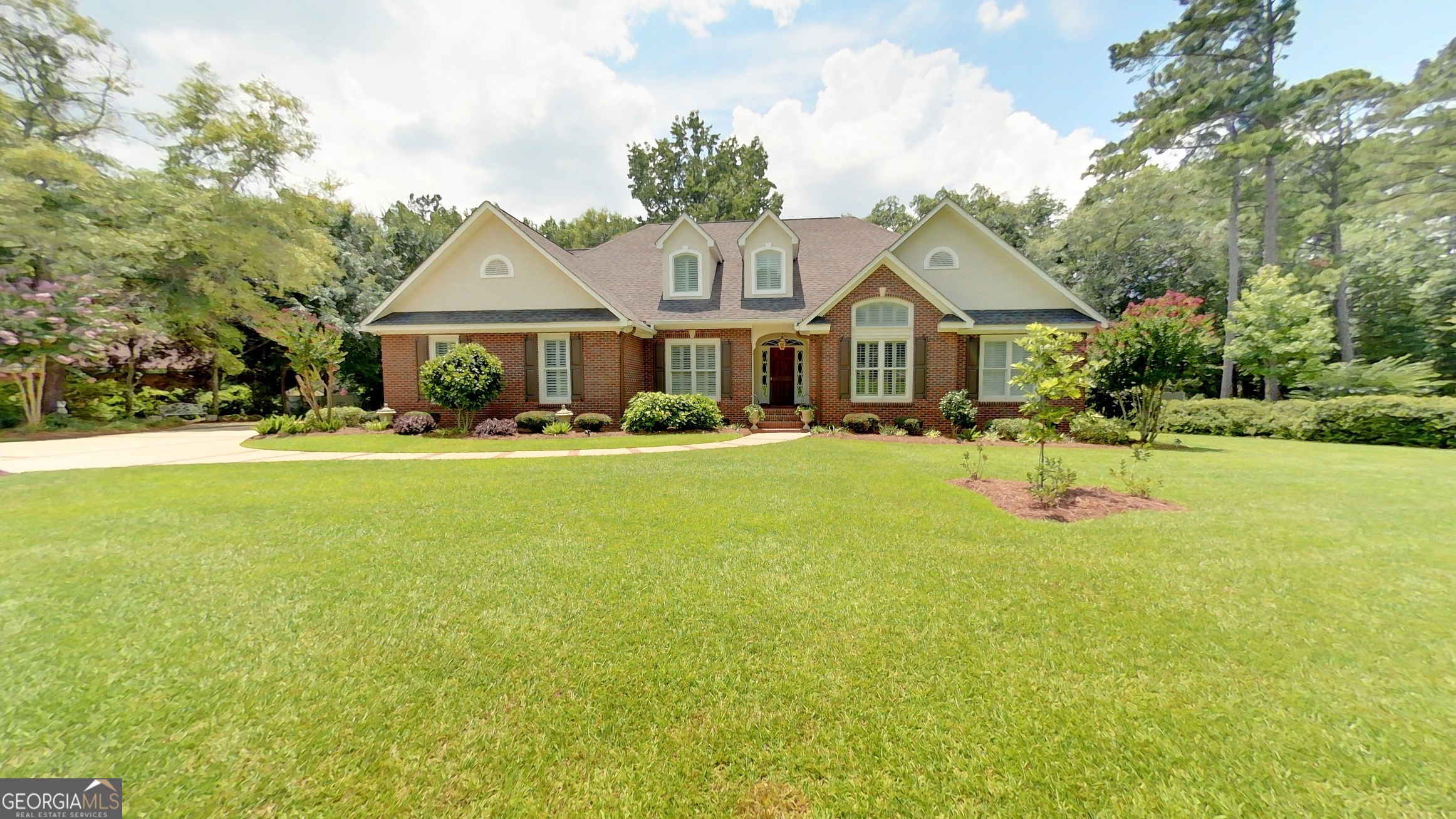 114 Stratford Way