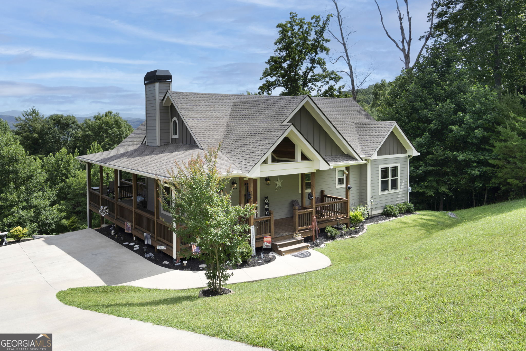 2079 Gallatin Road Property Photo 1