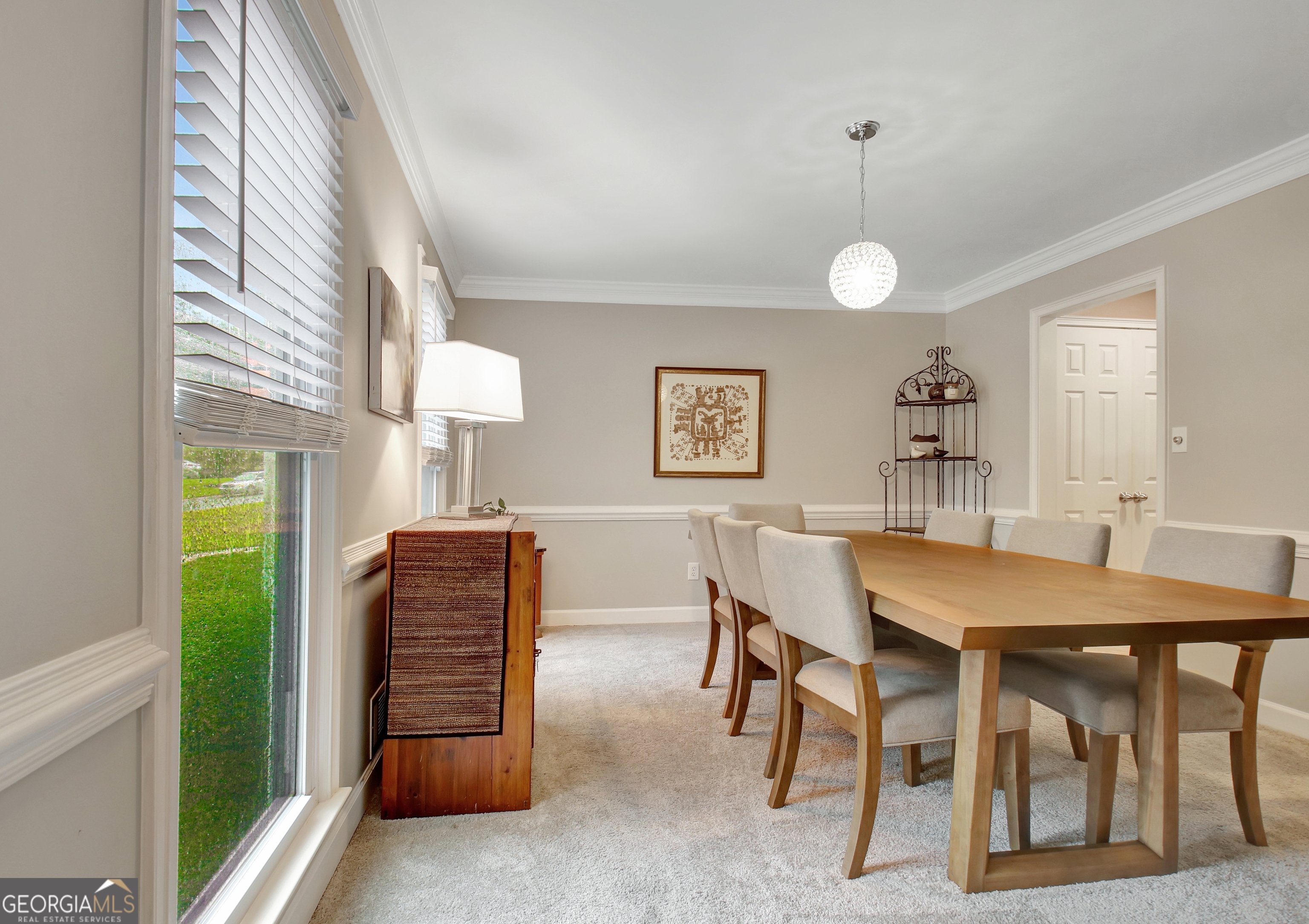 109 Sweetwater Oaks Property Photo 8