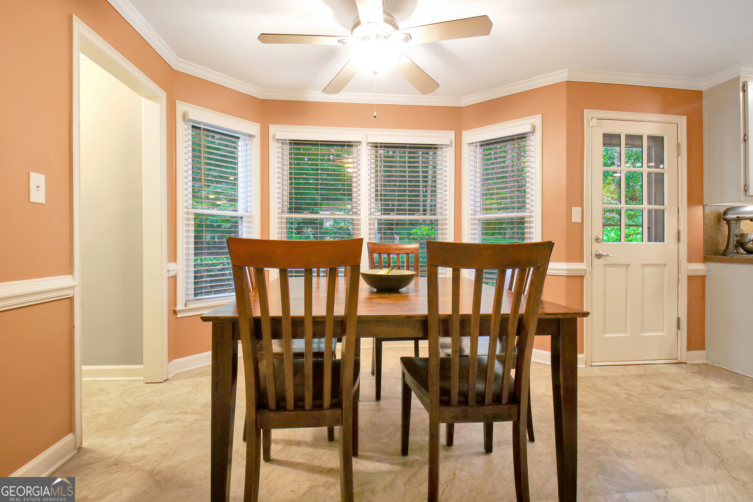 109 Sweetwater Oaks Property Photo 27