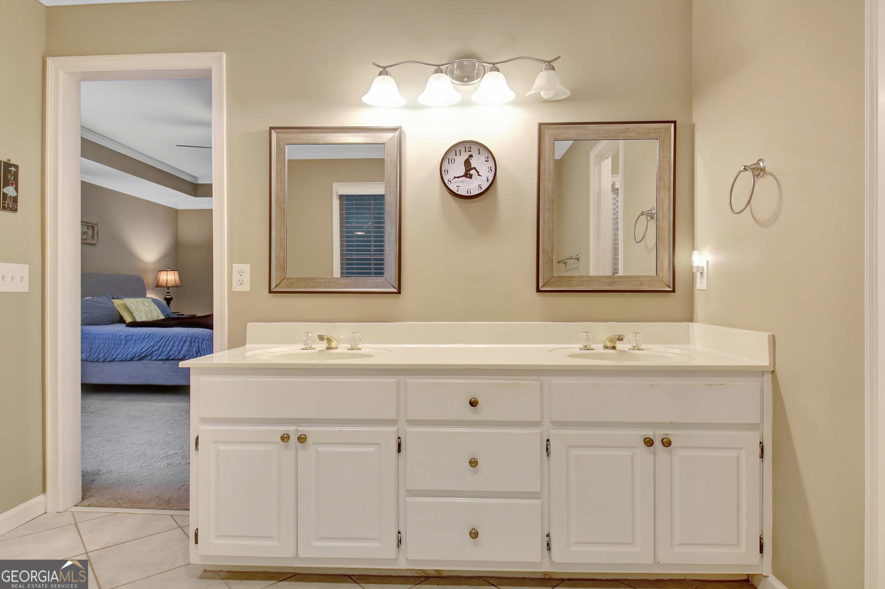 109 Sweetwater Oaks Property Photo 33