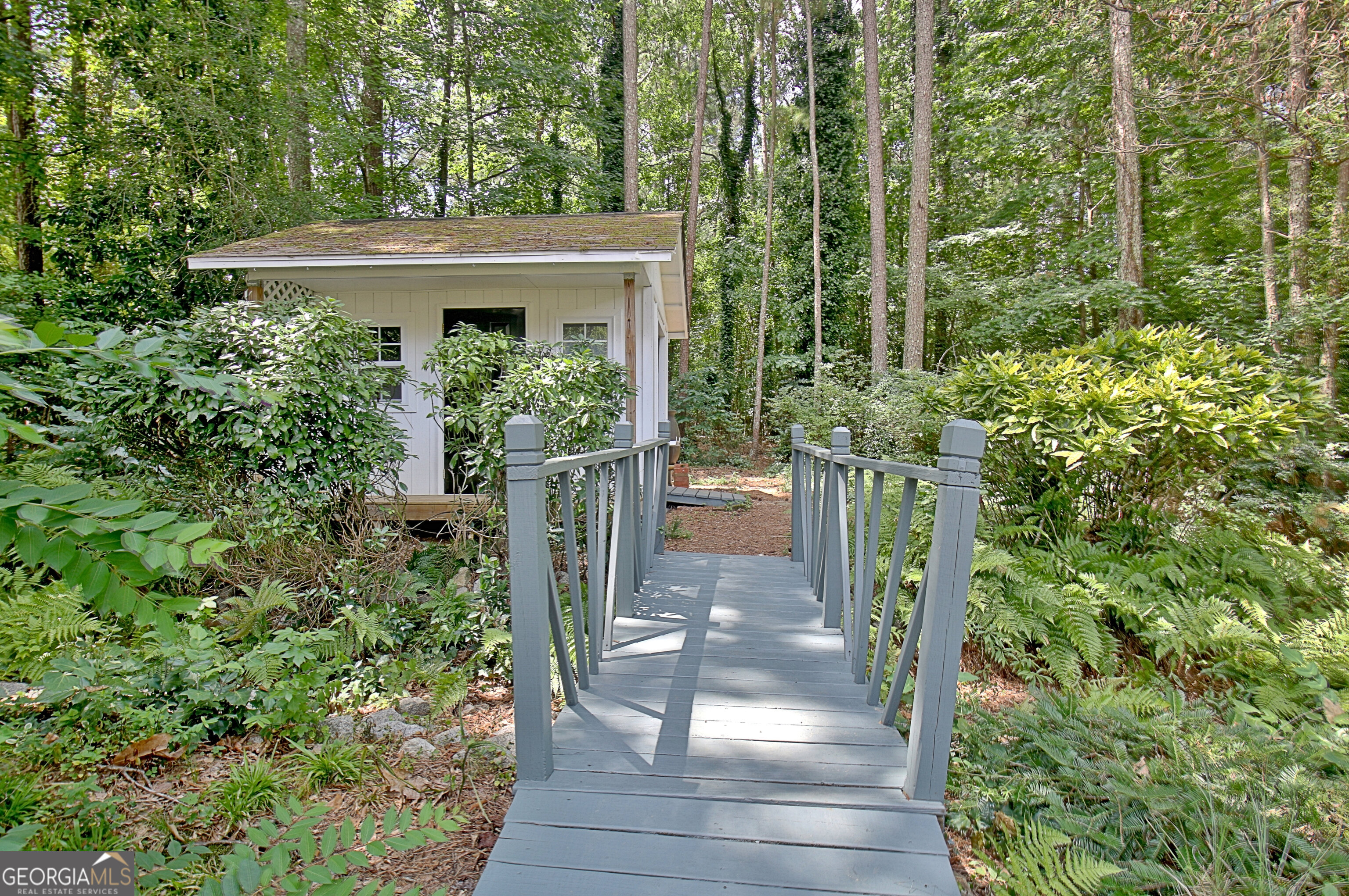 109 Sweetwater Oaks Property Photo 56