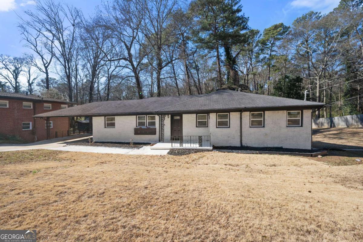 2277 Cloverdale Drive Se Property Photo 1