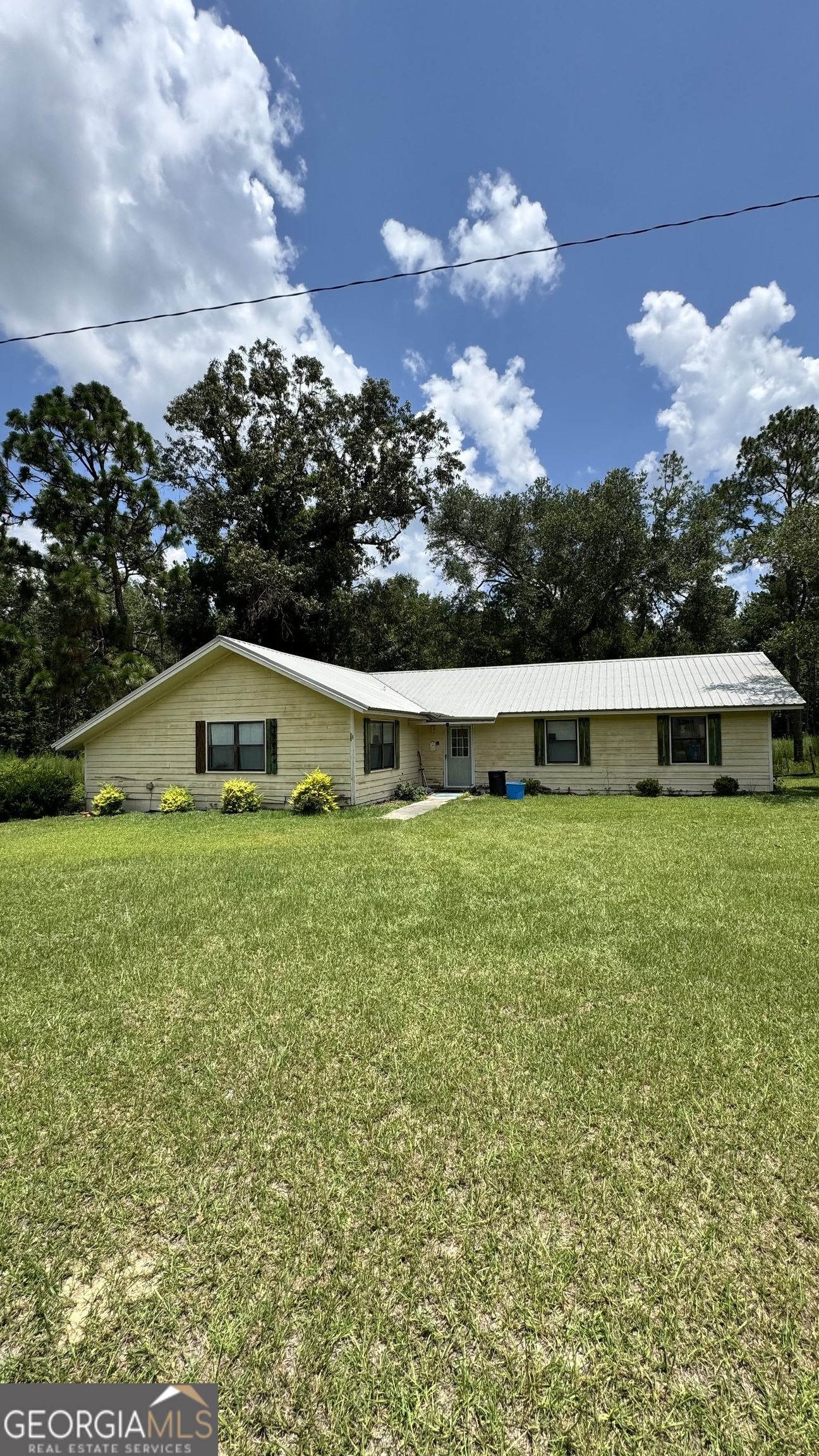 3010 Lindsey Drive Property Photo 1