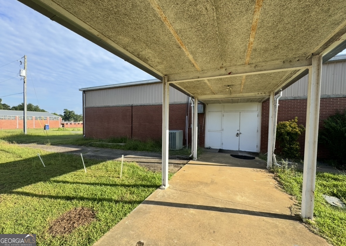 214 Hawkinsville Road Property Photo 4