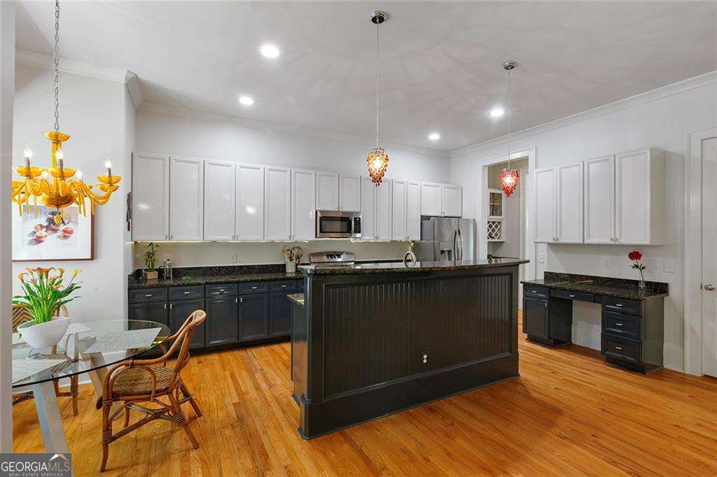 453 Carter Avenue Se Property Photo 5