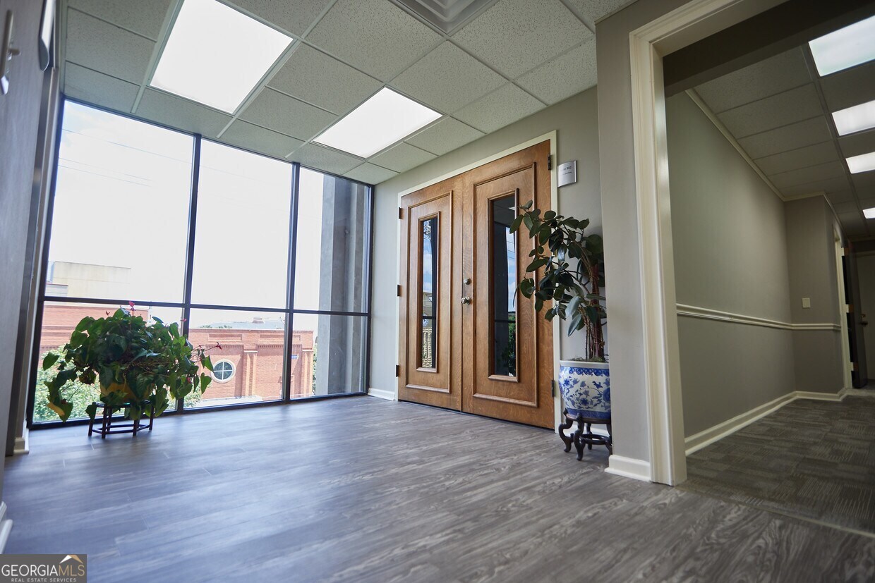 18 9th Street Property Photo 6