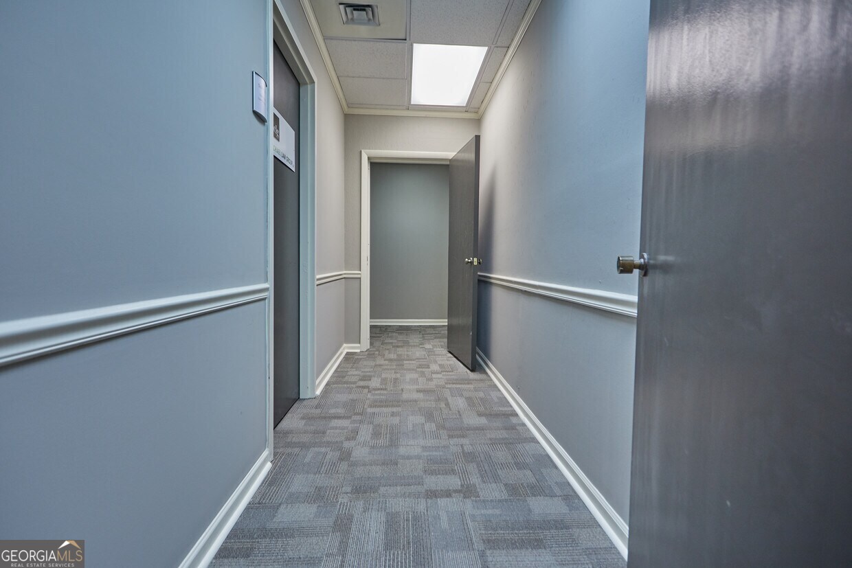 18 9th Street Property Photo 7