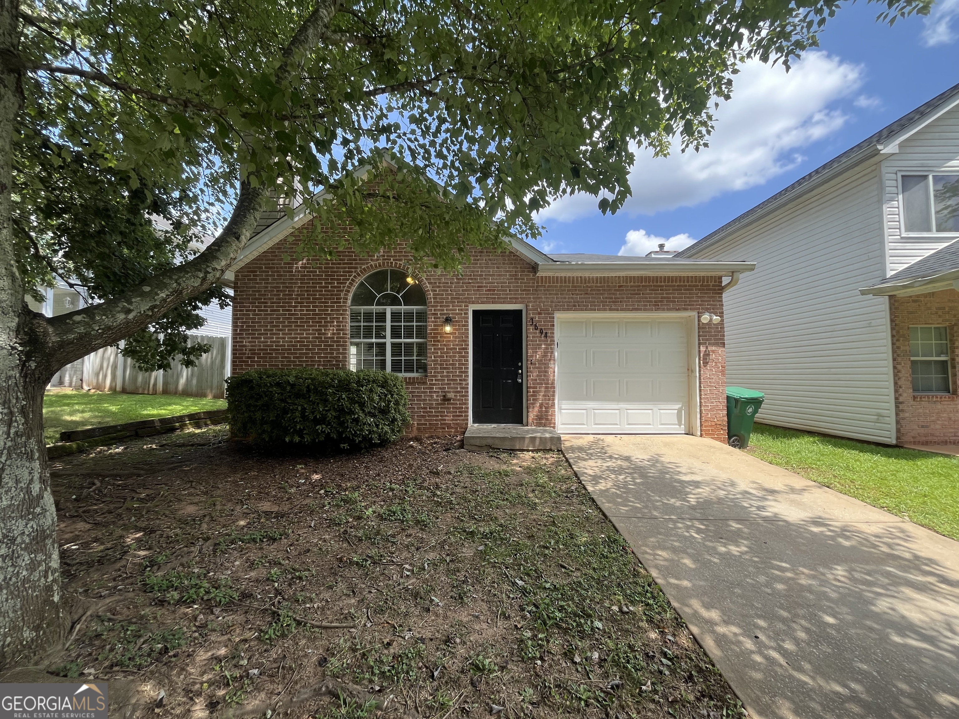 3694 Sapphire Court Property Photo 1