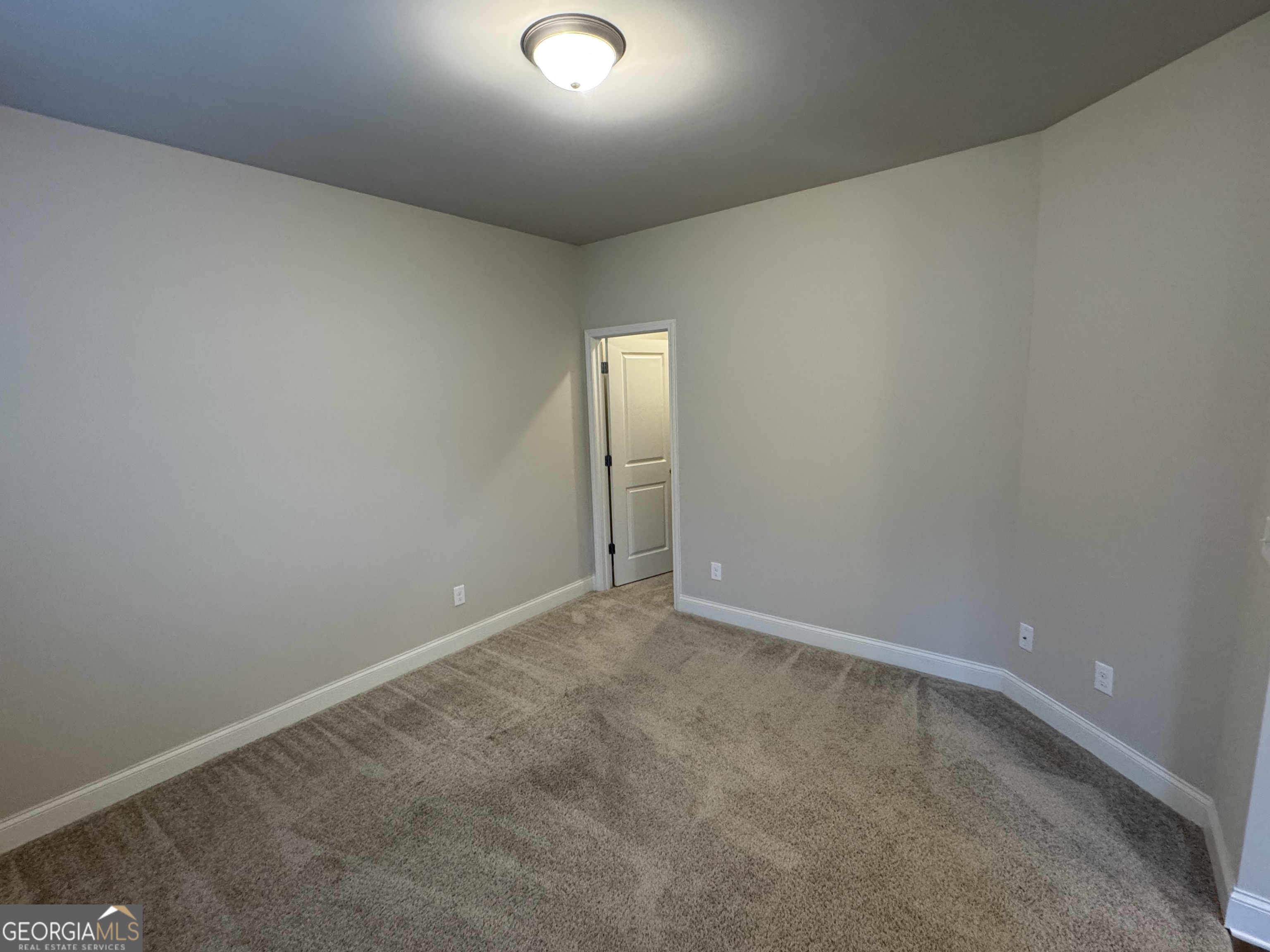 443 Dublin Way Property Photo 3