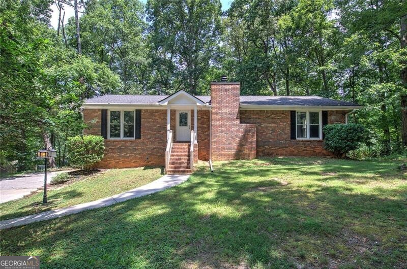 2140 Mcduffie Road Property Photo 1