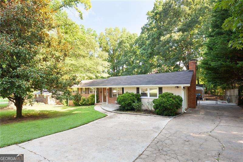 6119 Lullwater Drive Property Photo 1